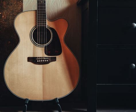 great acoustic guitars under 500|More.